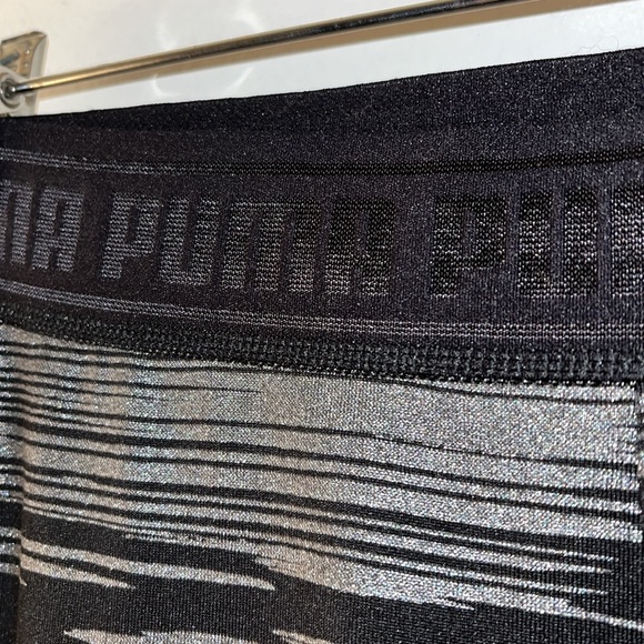 Puma women’s silver and black leggings - Picture 3 of 4